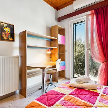 Verani Parking Balcony Playground Сasa de vacaciones